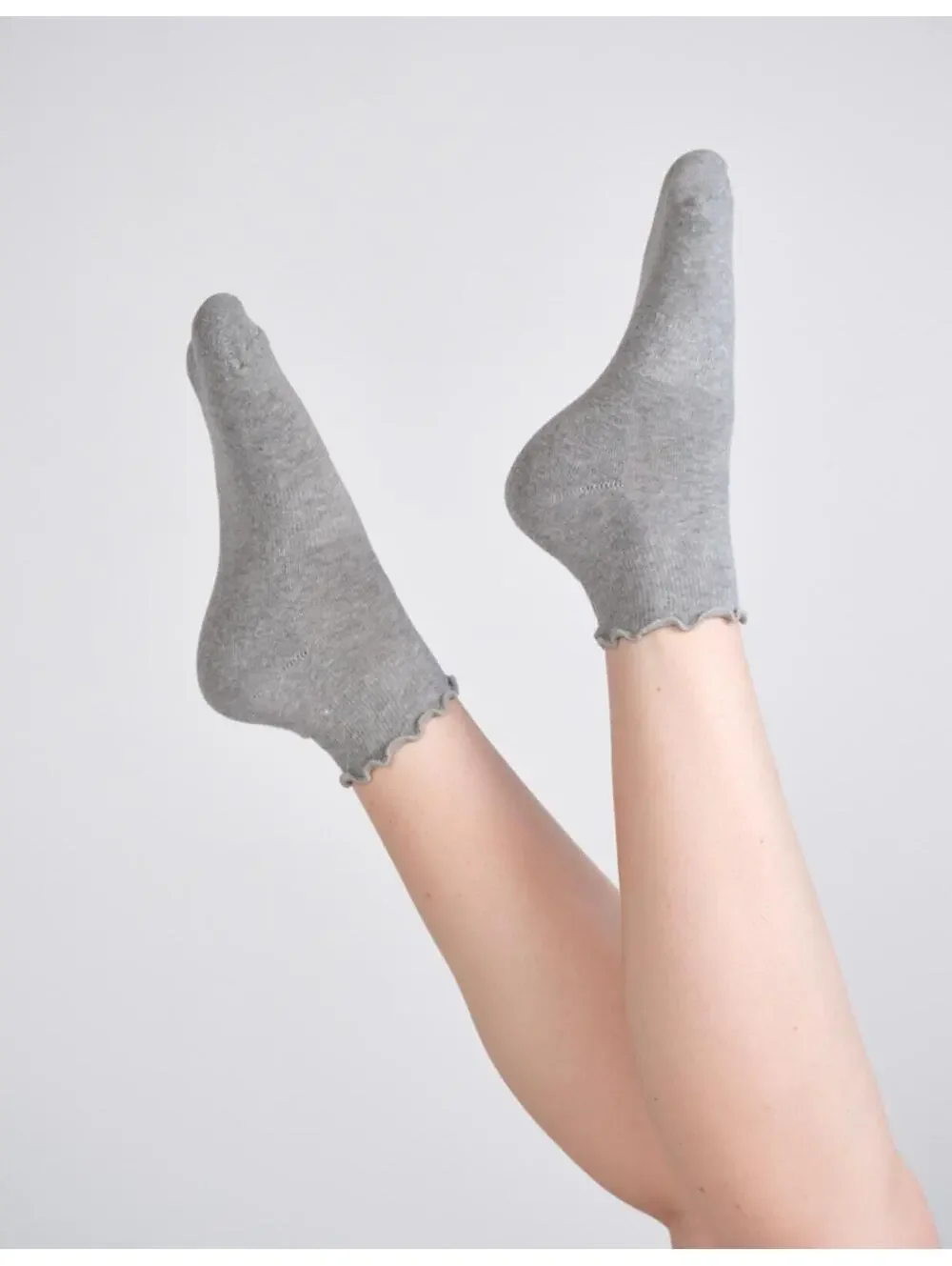 🆕 lucky honey Everyday Ruffle Cropped Crew Sock